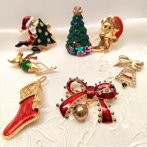 Lot Of Vintage Christmas Brooch Pins